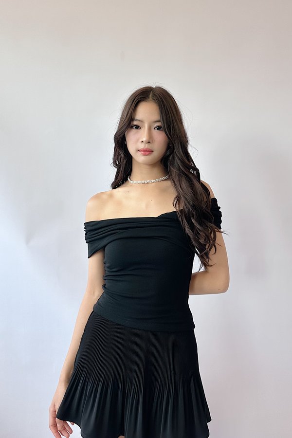 *PO: ETA MID AUG* (BARE/BASIC) Nora Off Shoulder Top in Black