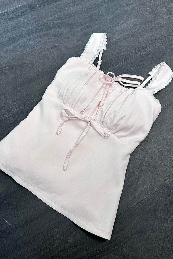 Kimi Lace Top in Ice Pink
