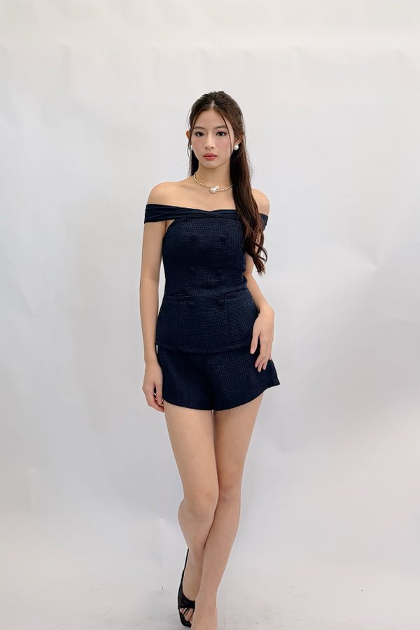 *PREORDER* (QUEEN OF TEXTURES) Yve Mesh Off Shoulder Tweed Top