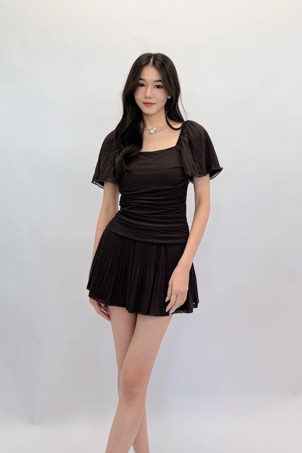 (PREMIUM ICE MESH) Meline Mesh Ruched Pleated Sleeve Top