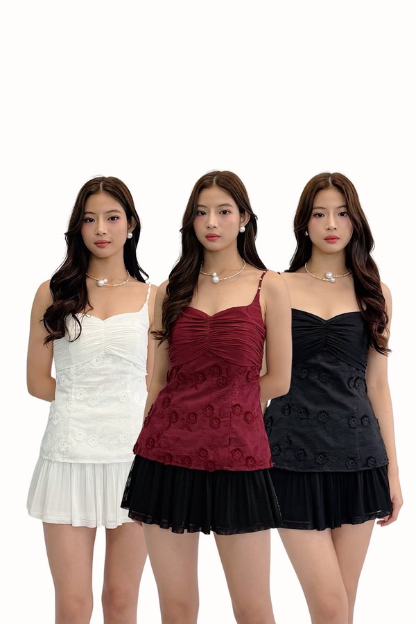 (QUEEN OF TEXTURES) Udelle Mesh Embroidery Top