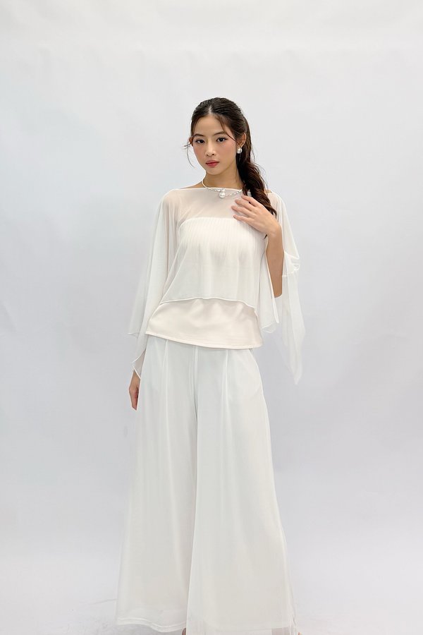 Vini Confidence Crop Mesh Veil in White & Black