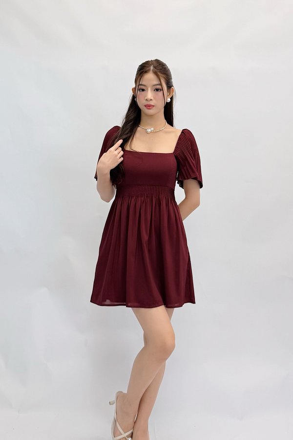 *PREORDER* Viri Pintuck Pleated Sleeve Dress