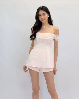 *PREORDER* (QUEEN OF TEXTURES) Hera Panel Mesh Off Shoulder Long Line Top