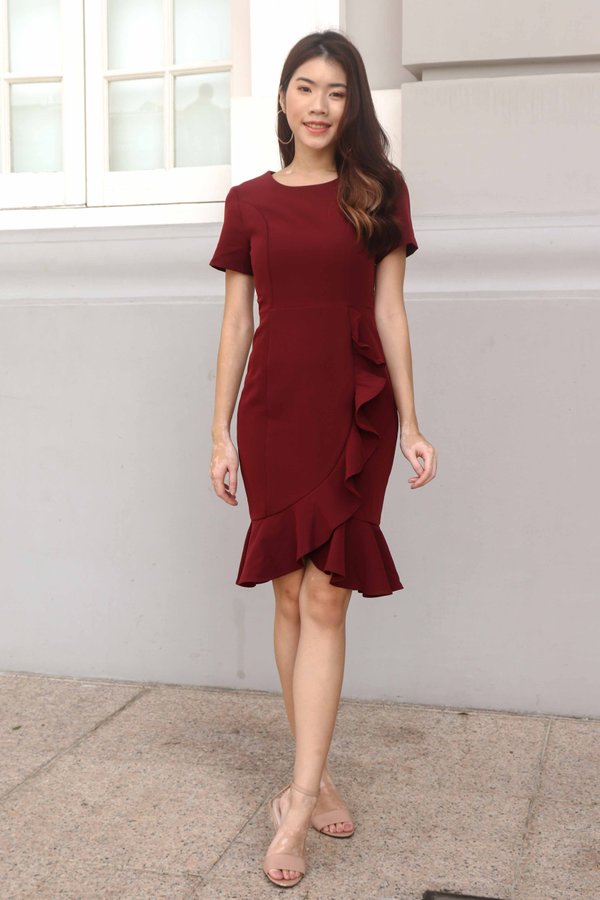 Madeline Ruffles Sleeve Dress in Maroon