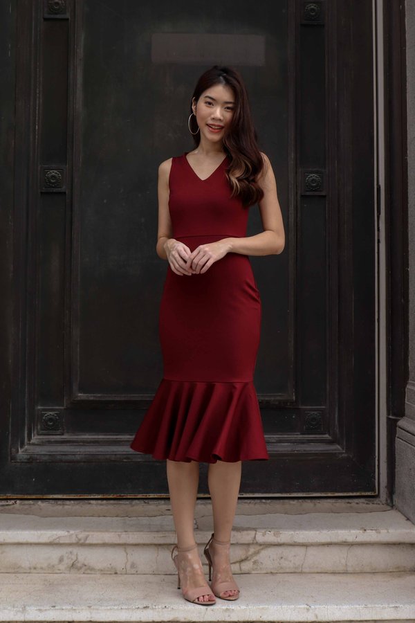 Velly Mermaid Dress in Maroon