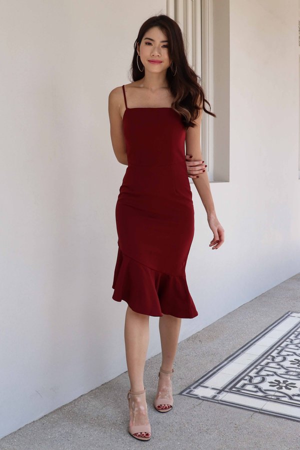 *RESTOCKED* Patty Mermaid Padded Dress in Maroon