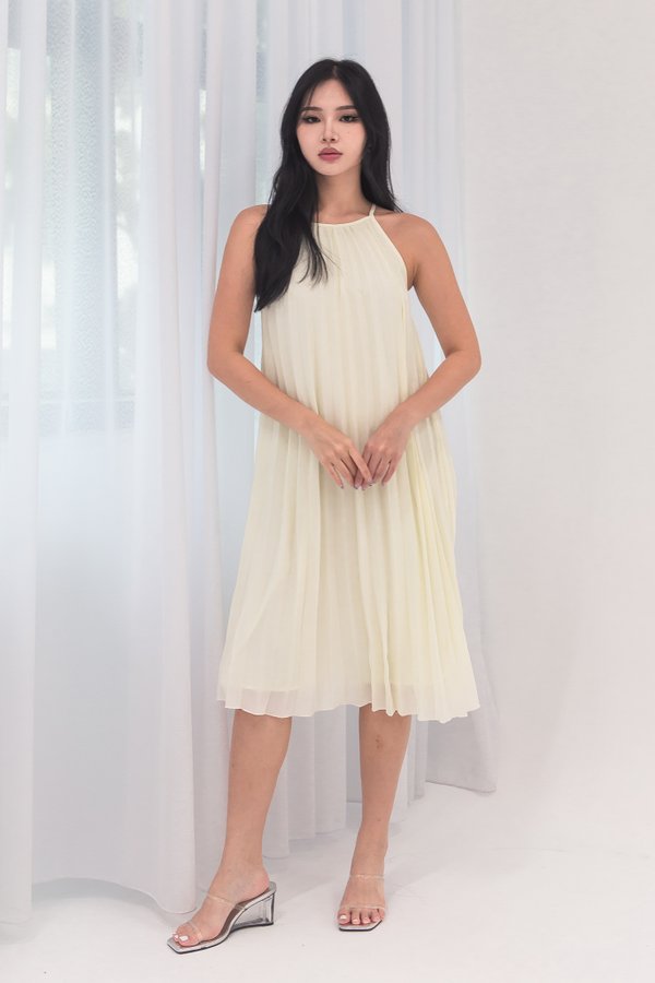 Summer Halter Neck Pleated Midi Dress in Pale Yellow