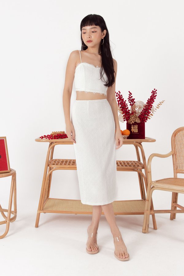Levinia V2 Lace Midi Skirt in White